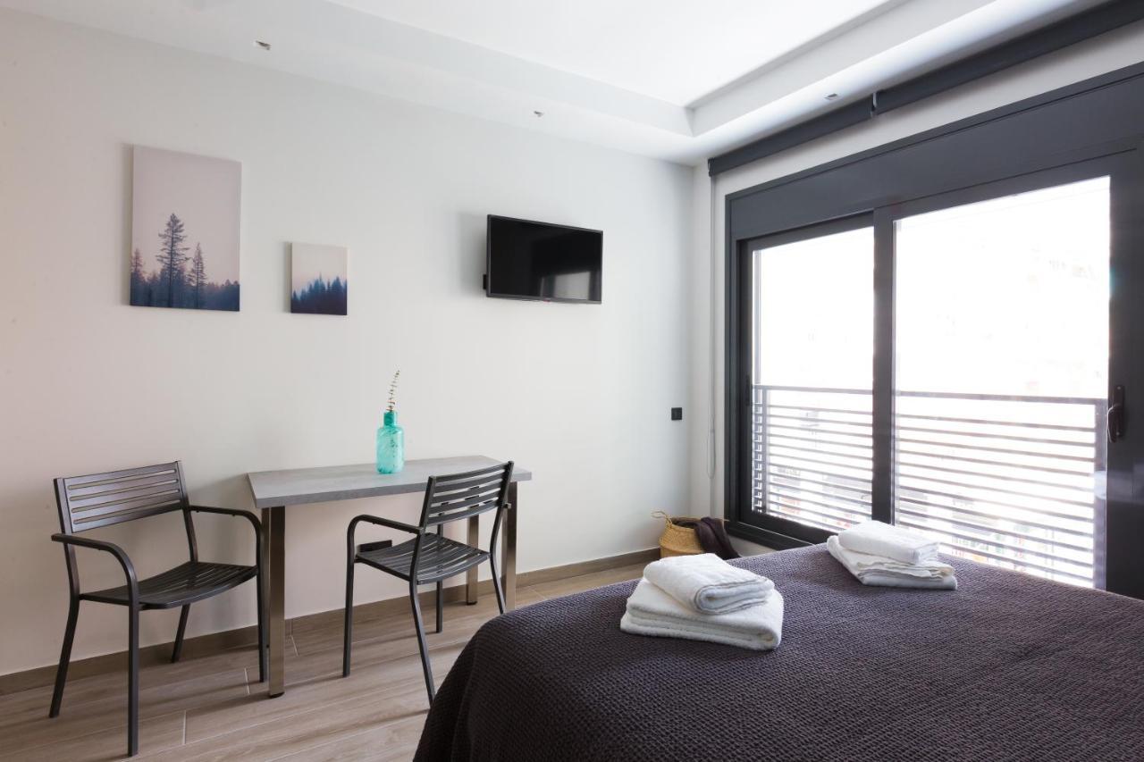 Aparthotel 12 Reasons Why Metaxourgeio Ateny Zewnętrze zdjęcie
